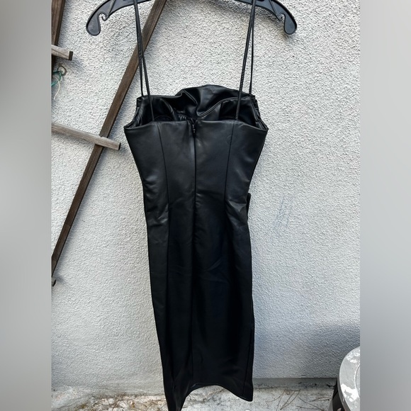 HOUSE OF CB 'Luanne' Black Vegan Leather Corset Midi Dress - Picture 11 of 13